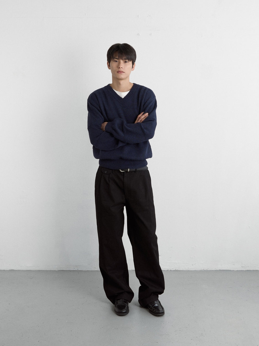 Everyday Pin-tuck Chino Pants (Black)
