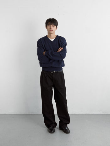 Everyday Pin-tuck Chino Pants (Black)