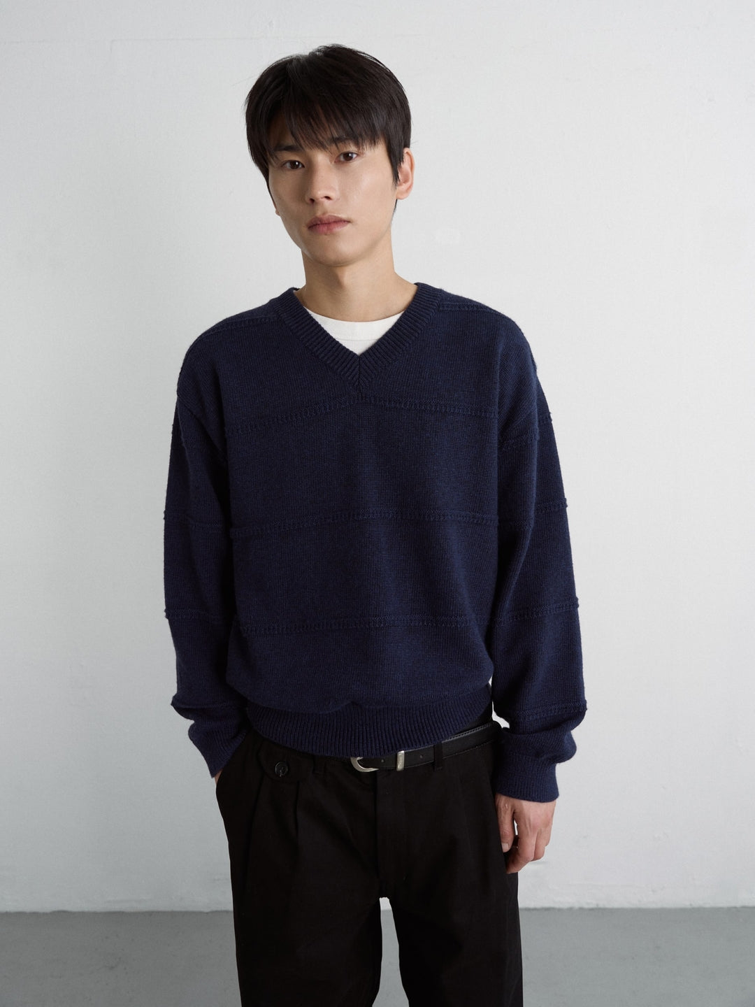 Cable Stripe V-Neck Knit (Navy)