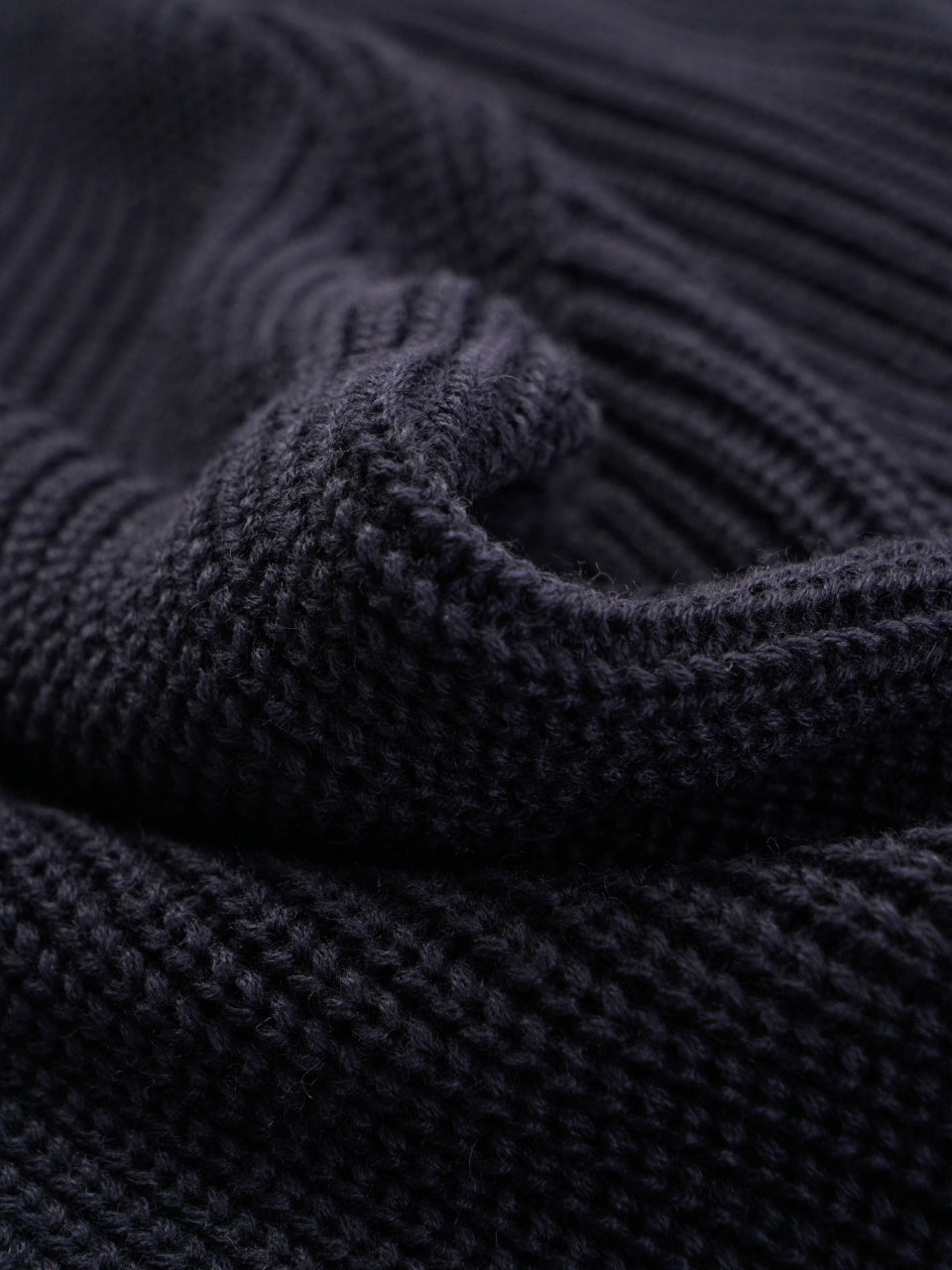 Fine Wool Fisherman Knit (Navy)