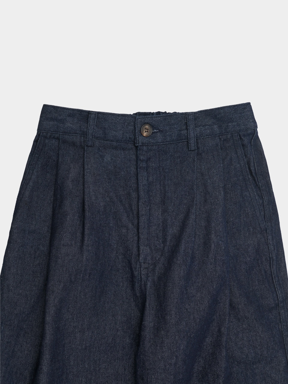 Washed Pin-tuck Denim Pants (Denim Blue)