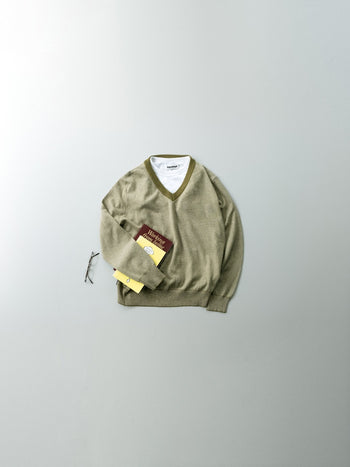 (W)Pin-Stripe V-neck Knit (Olive)