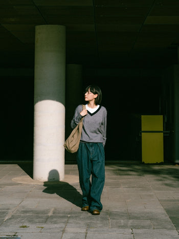 (W)Pin-Stripe V-neck Knit (Navy)