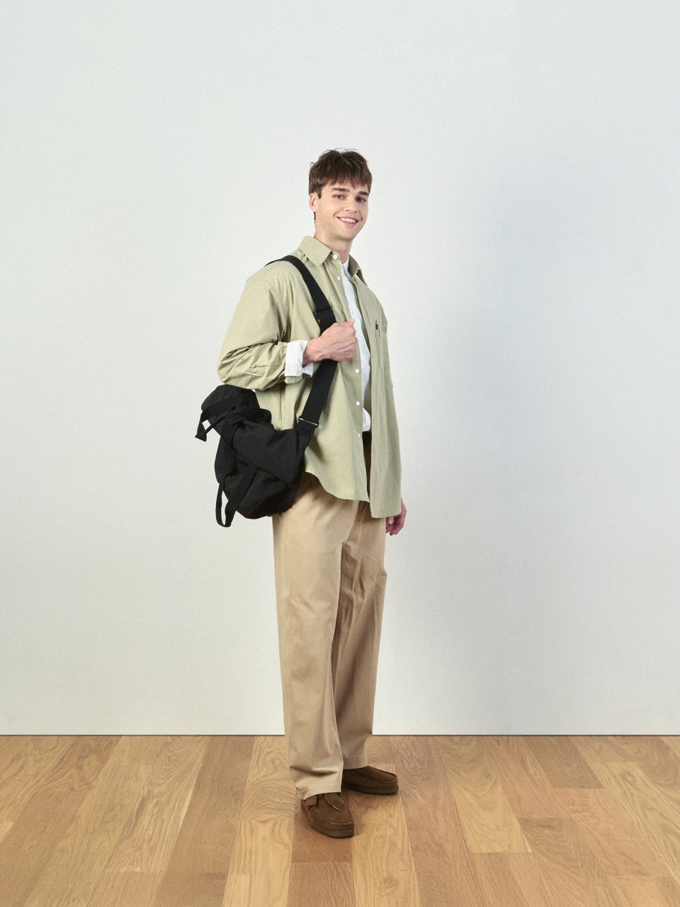 Light Olive 0)스튜디오