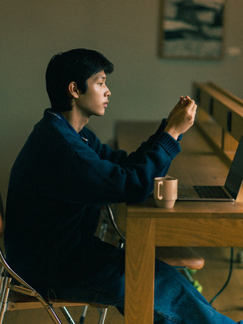 Fine Wool Roundneck Cardigan (Brown)