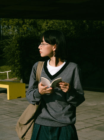 (W)Pin-Stripe V-neck Knit (Navy)