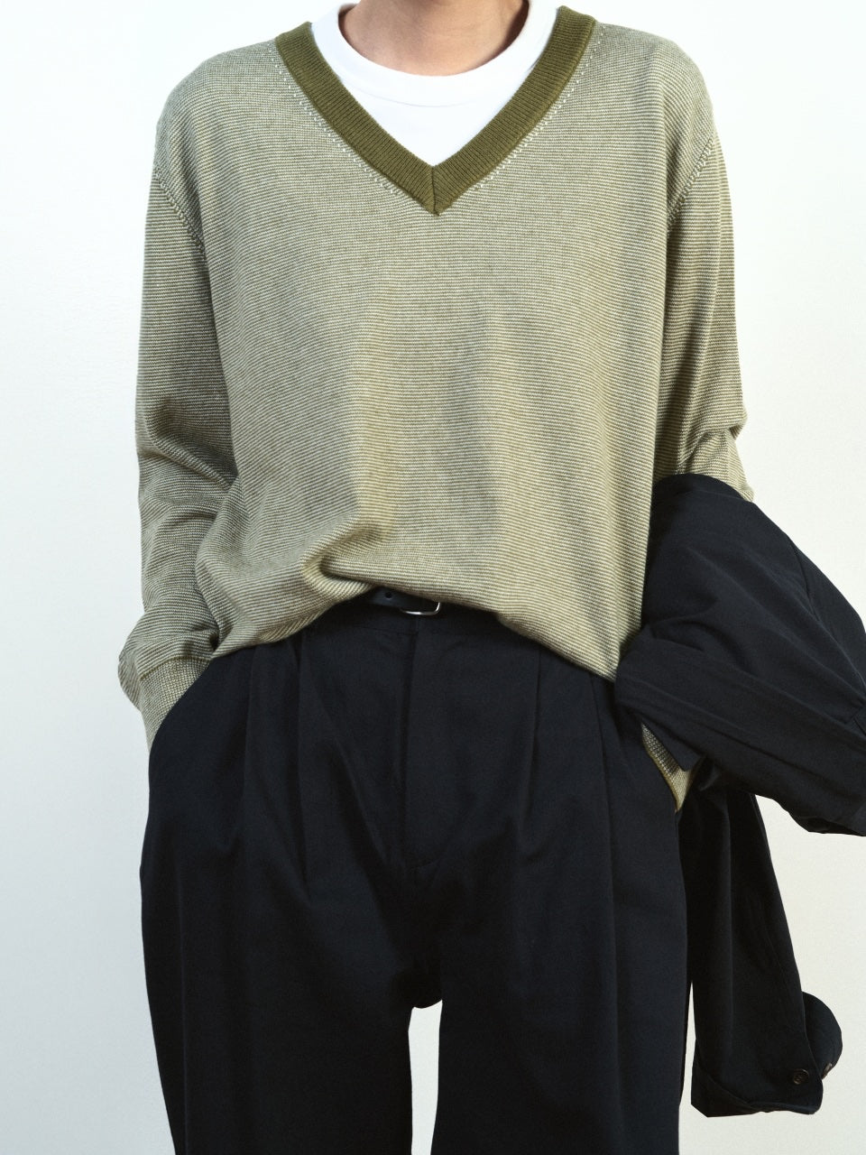 City Worker Pin-tuck Trouser (Navy)