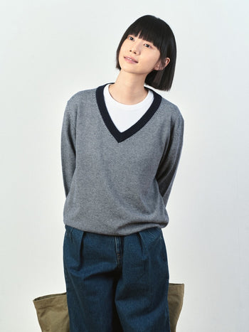 (W)Pin-Stripe V-neck Knit (Olive)