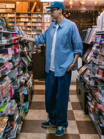 Loose Fit Pin-tuck Denim Pants - Mid Indigo | A3 (XL)