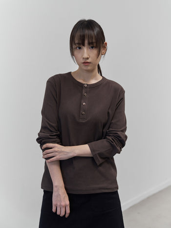 Henley Neck Long Sleeve T-Shirt (Brown)