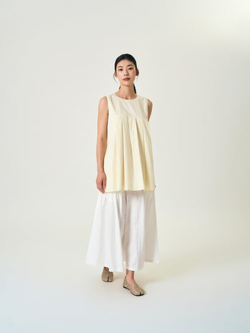 Pleats Sleeveless Top (Black)