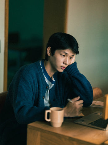 Fine Wool Roundneck Cardigan (Charcoal)