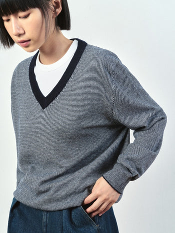 (W)Pin-Stripe V-neck Knit - Olive | W0 (S)