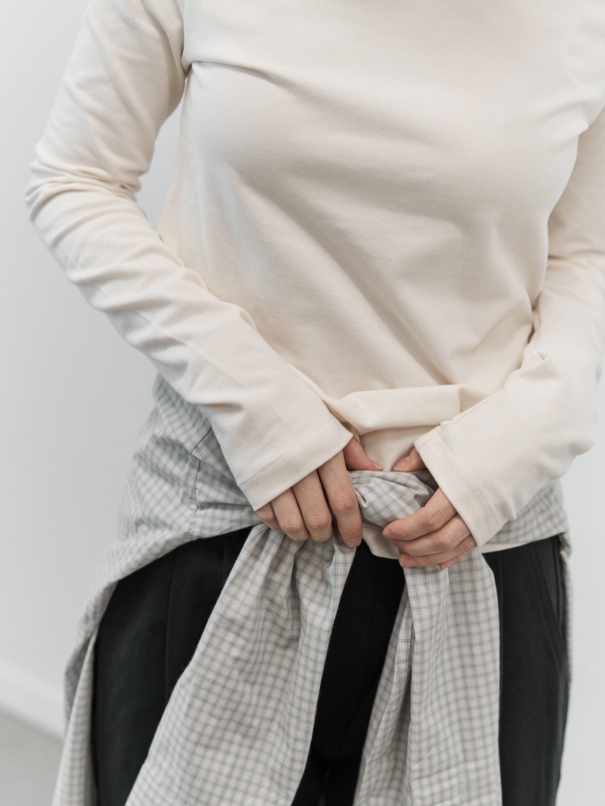 Mellow Slim Long Sleeves T-Shirt (Beige)