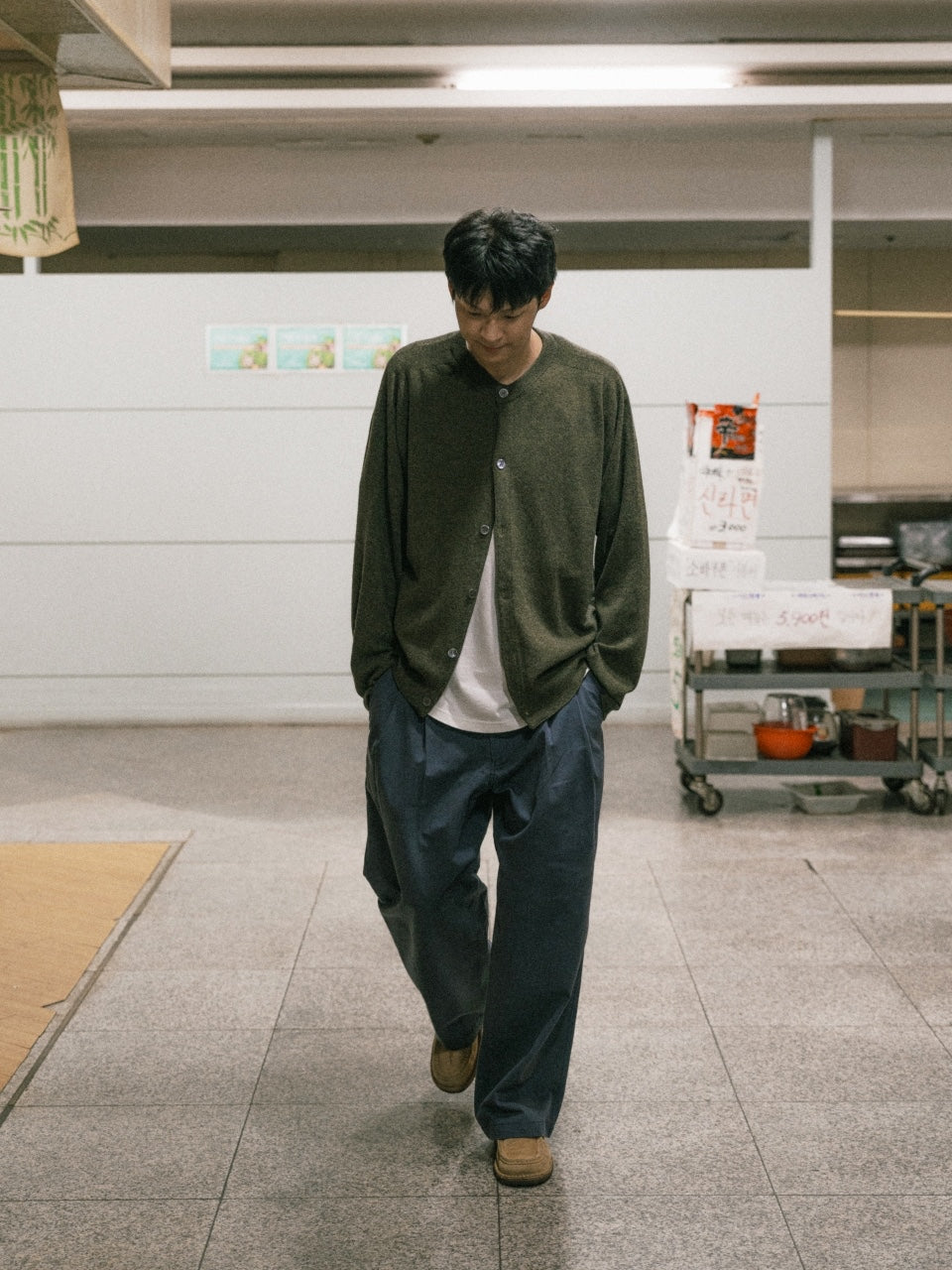 Light Wholegarments Cardigan (Deep Khaki)