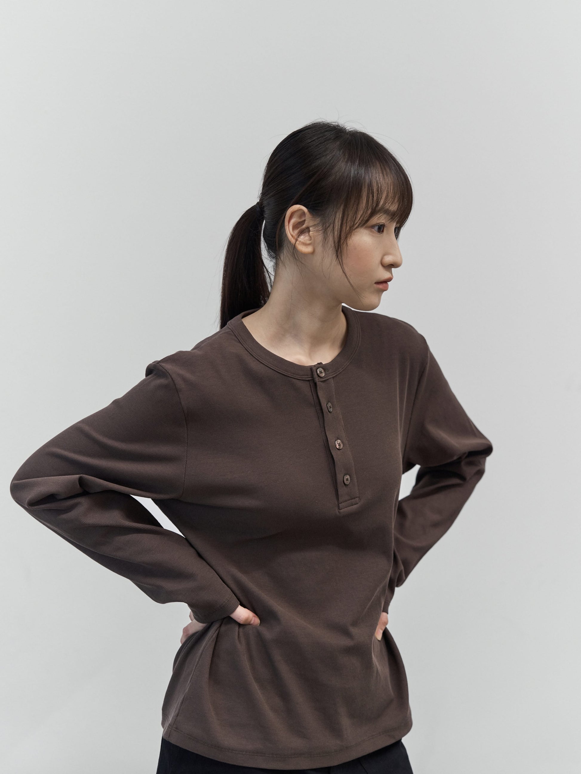Henley Neck Long Sleeve T-Shirt (Brown)